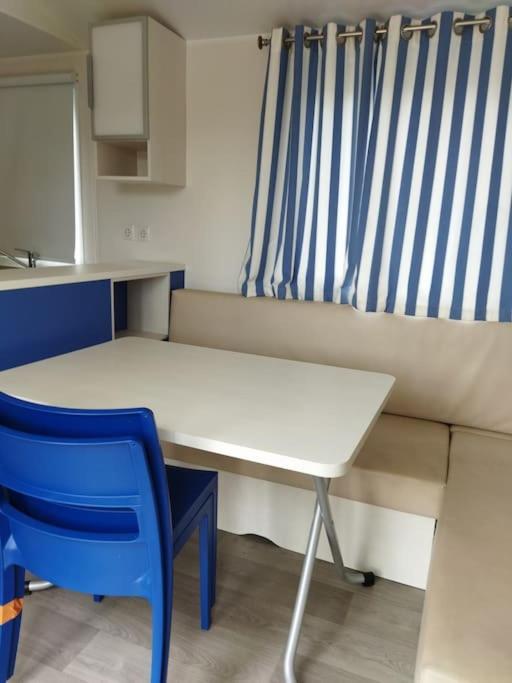 Mobile Home Saint-Christol-les-Ales ภายนอก รูปภาพ