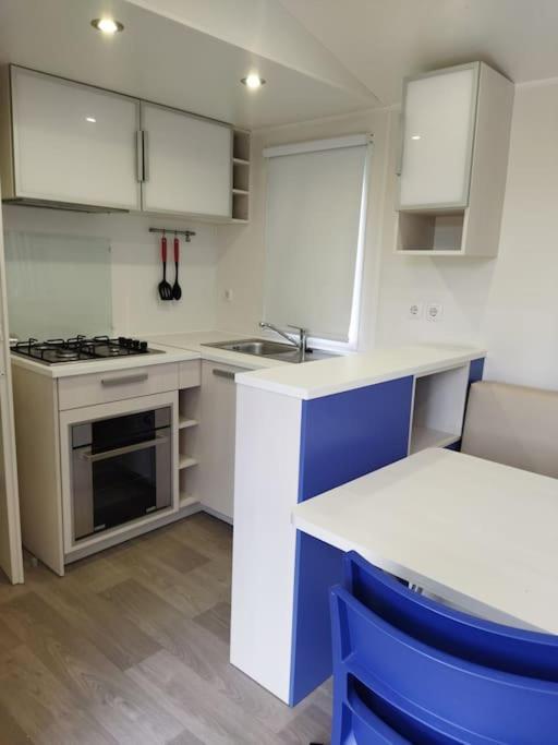 Mobile Home Saint-Christol-les-Ales ภายนอก รูปภาพ